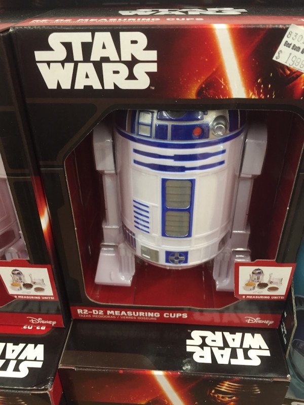 R2D2 measuring cups available t Bed Bath and Beyond