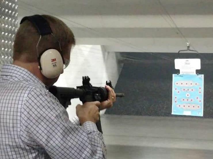 Jeff Stone’s campaign manager resigns after posting photo with rifle on day after Orlando