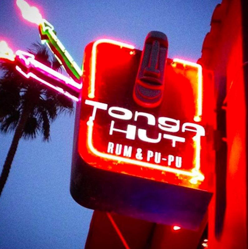 The sign for the Tonga Hut tiki bar in Palm Springs 