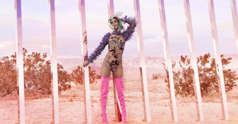 Victoria Justice did a ‘sexy extraterrestrial’ photo shoot at Desert X