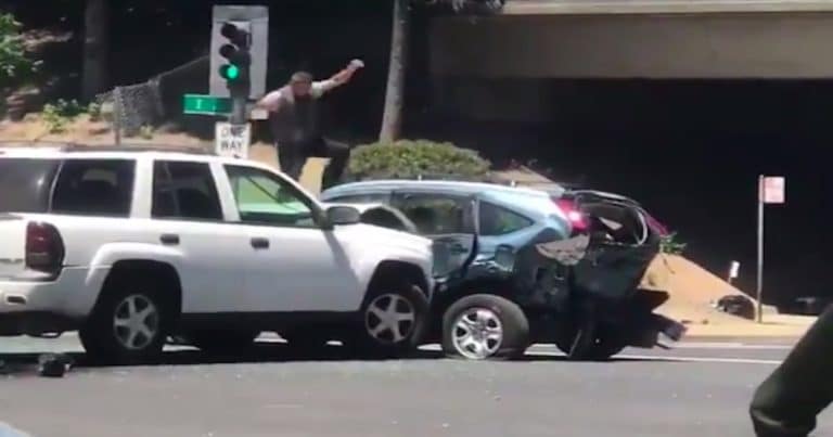 Insane road rage caught on camera
