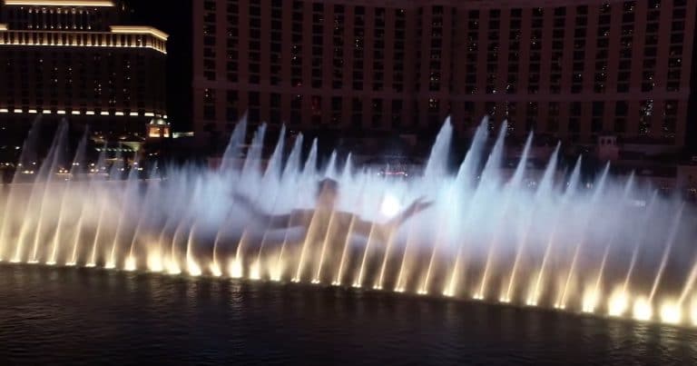 ‘Game of Thrones’ has taken over the Bellagio fountains in Las Vegas and it’s pretty cool