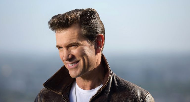 Chris Isaak to perform Holiday show at Agua Caliente Rancho Mirage