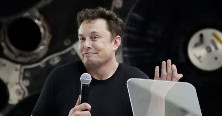 Elon Musk tries to rip on Coachella, fails